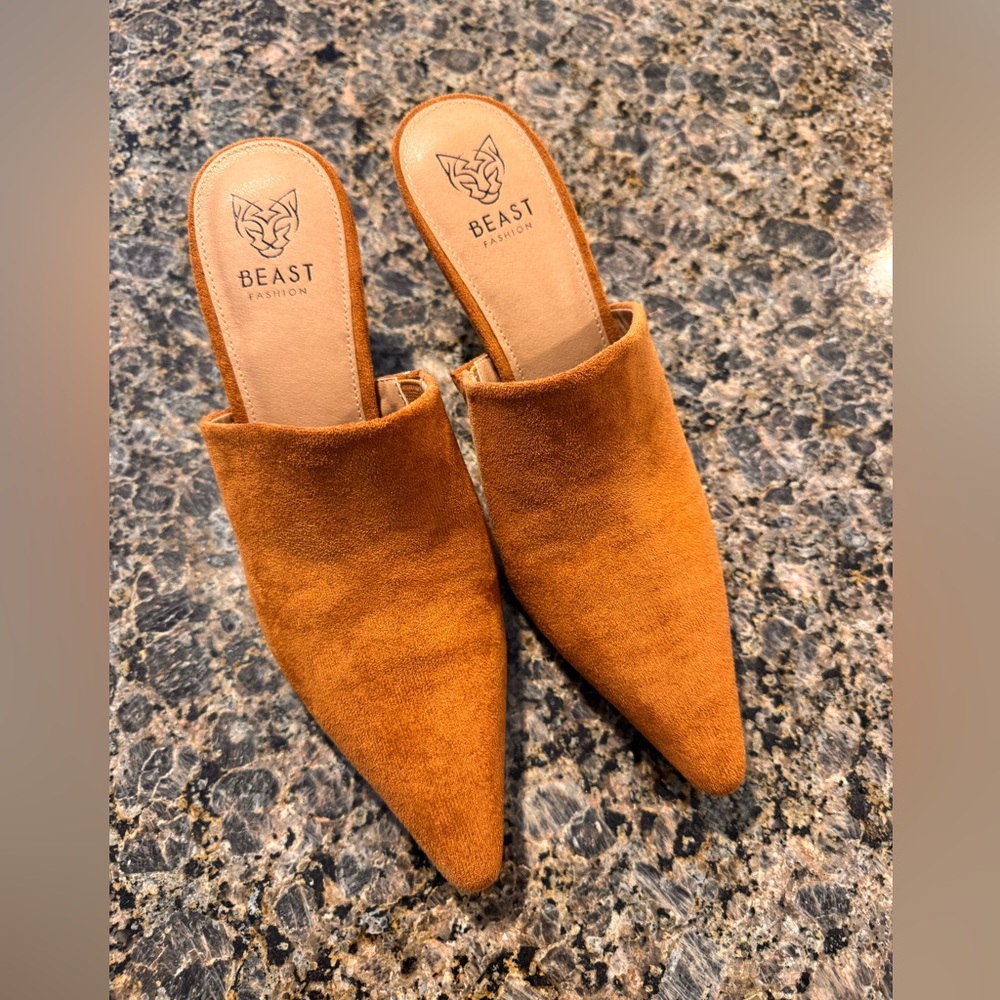 Beast Fashion Elegant Tan Suede Women's Mules